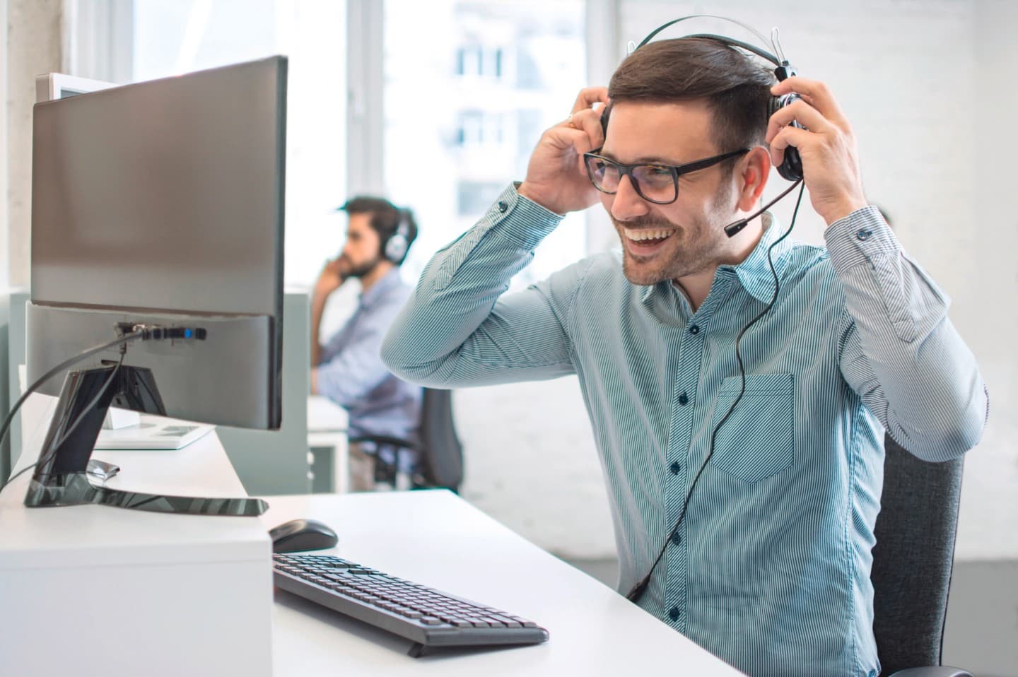 Pracownicy centrów obsługi telefonicznej