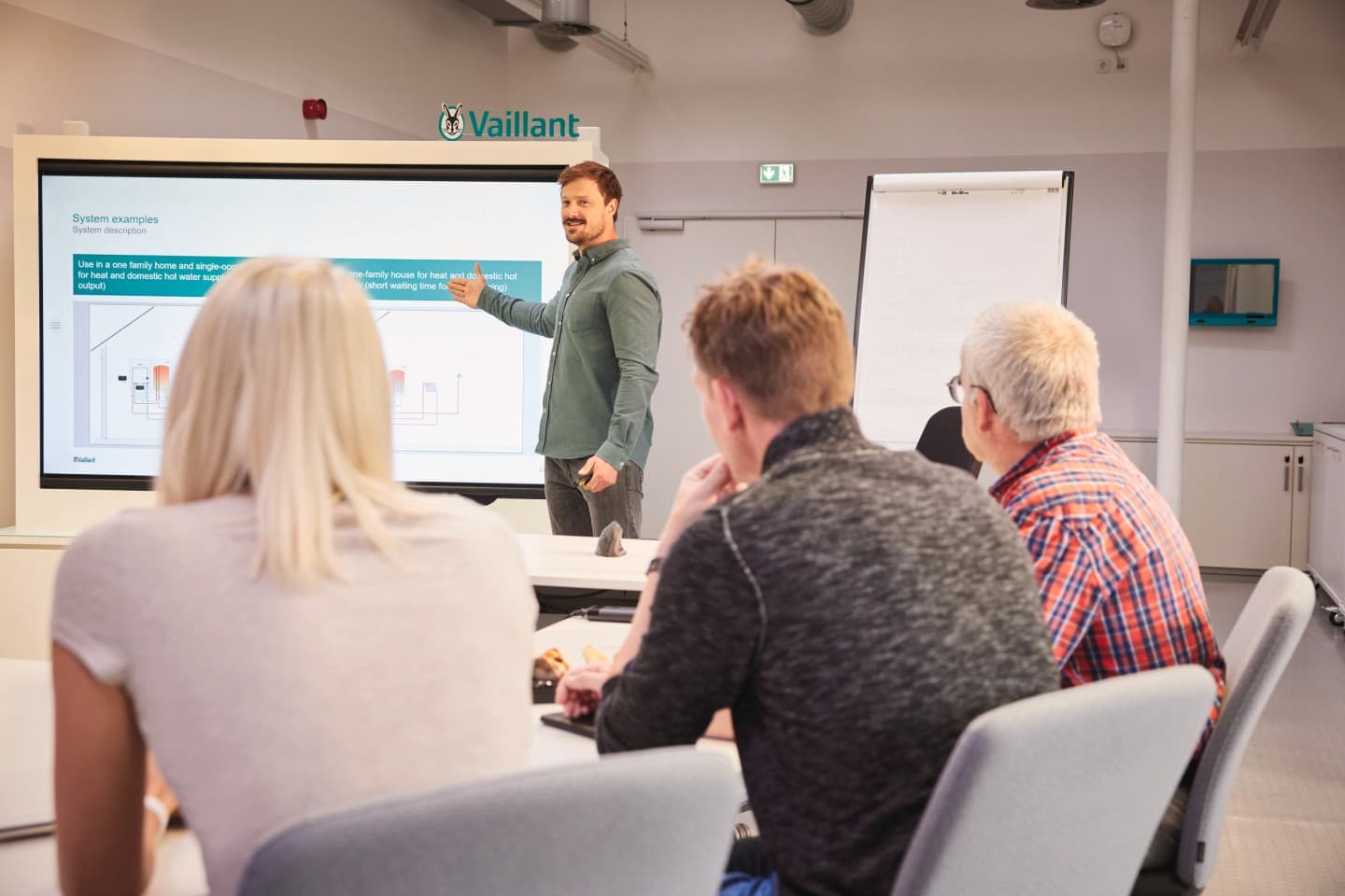 Instalatorzy podczas szkolenia